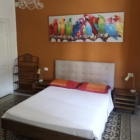 Corsini לינה וארוחת בוקר *