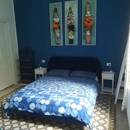 Corsini לינה וארוחת בוקר *