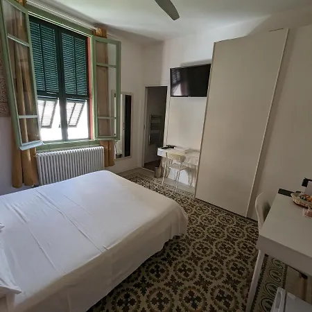 Corsini לאיגואליה