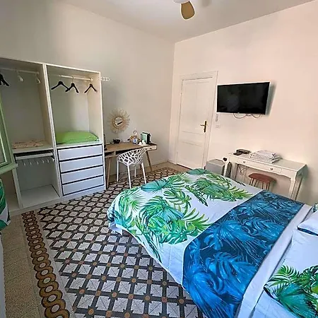 לינה וארוחת בוקר Corsini